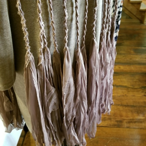 Dress - Picture 3 of 4